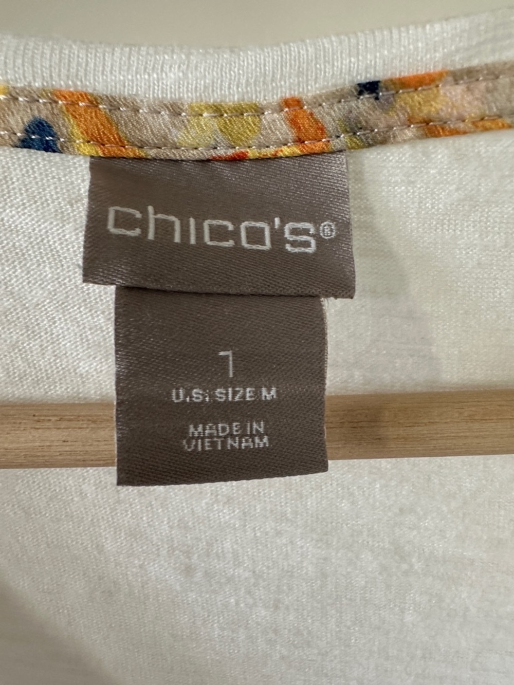 NWT Chico’s Paisley Knit Woven Pattern Asymmetrical Tee - Picture 4 of 7